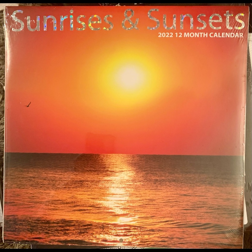 Sunsets 2022 wall  calendar